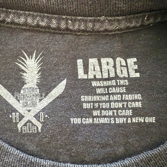 The Pineapple Clan Big Island Hawaii Tiki Tee Shirt Men L Large - Picture 3 of 6